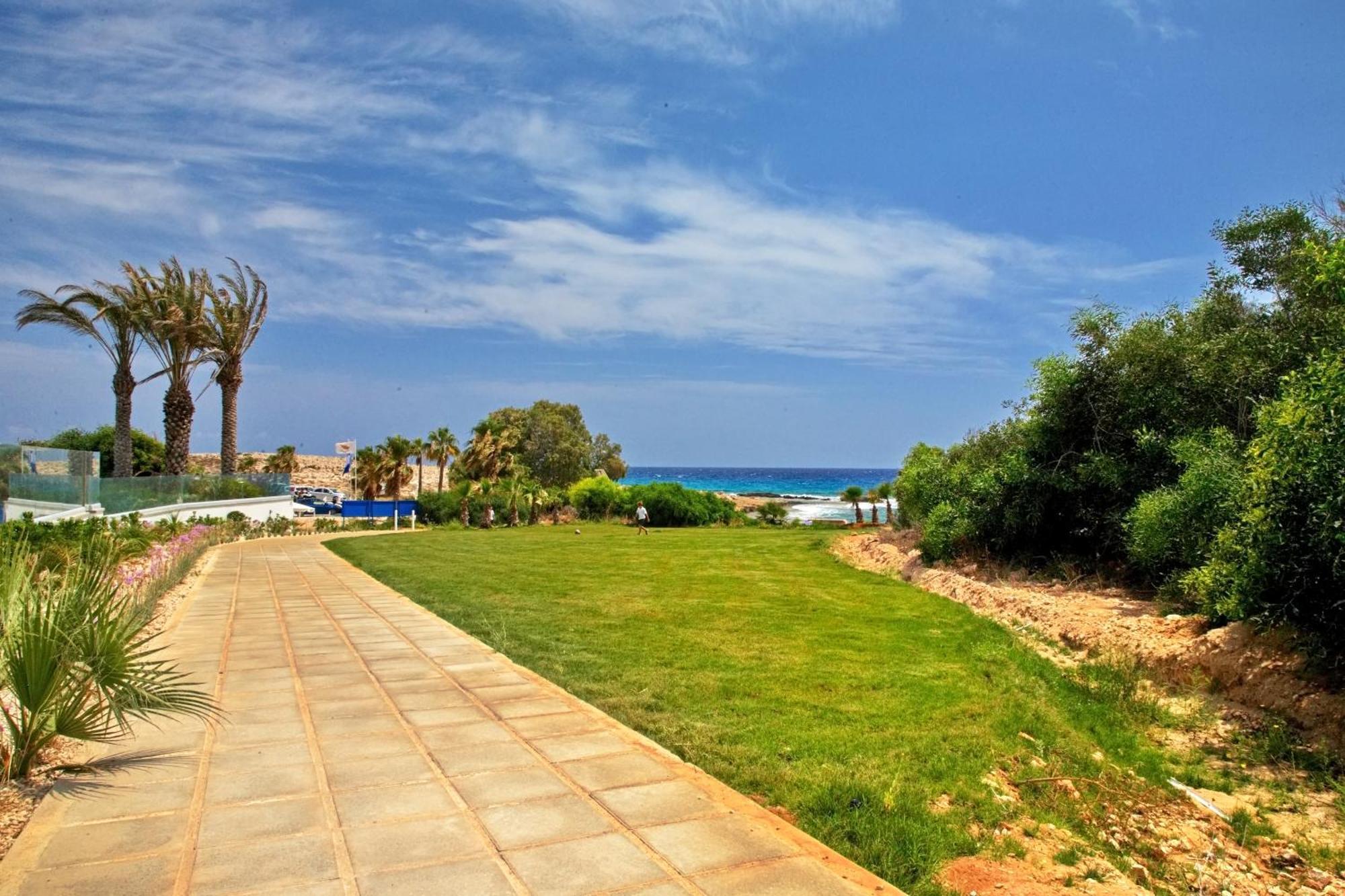 Beachfront Luxury Idania Ajia Napa