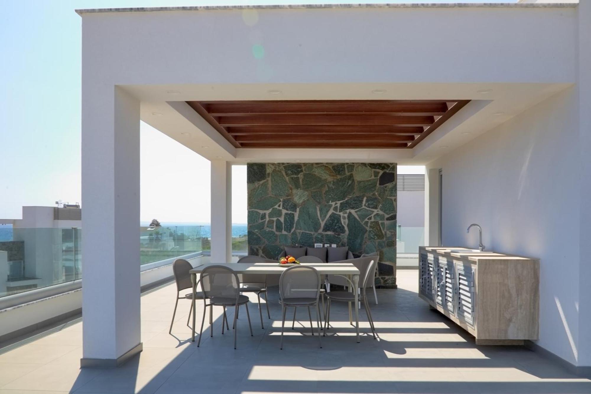 Beachfront Luxury Idania Villa Ayía Nápa